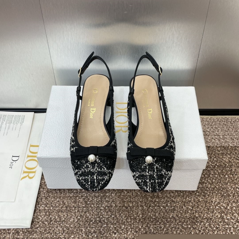 ch**an D*or sandals